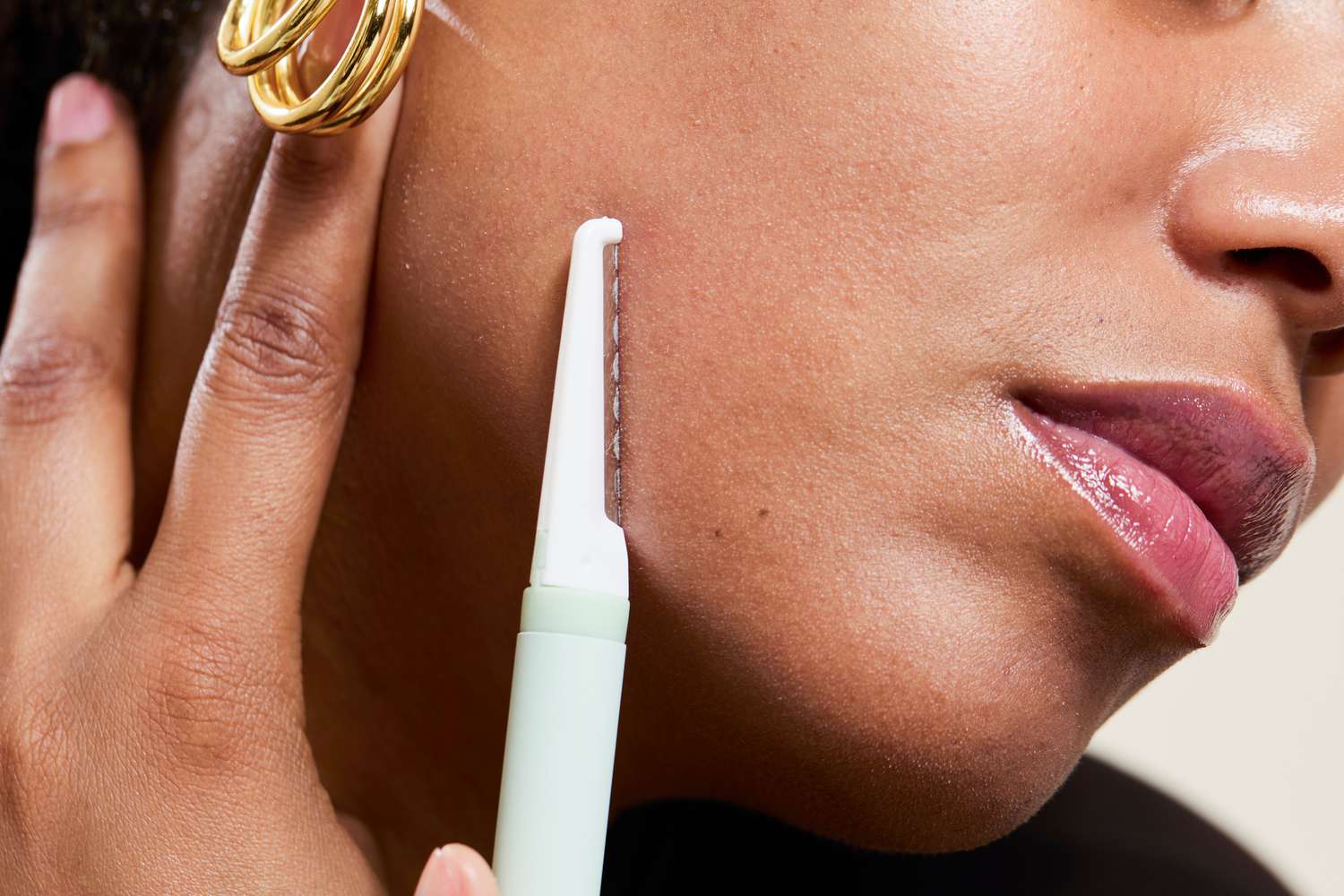 Dermaplaning Glow Facial